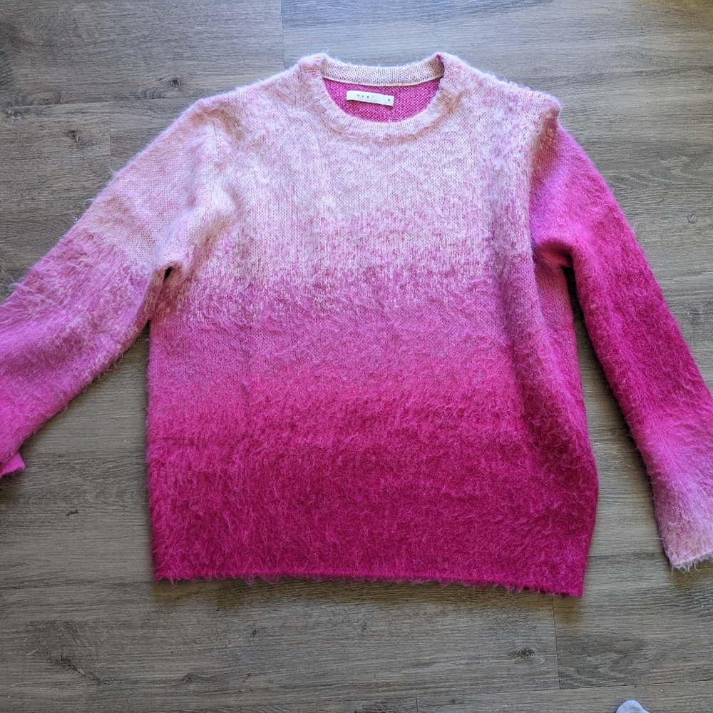 MNML Pink Ombre Gradient Fuzzy Sweater XL